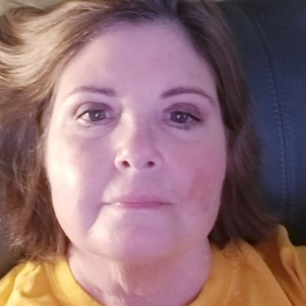 Meet your Posher, Cynthia
